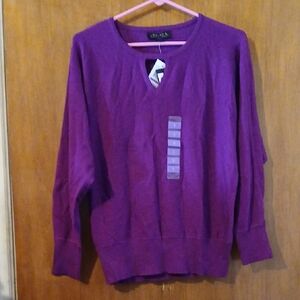 Joseph A V-Neck Sweater in Vibrant Purple